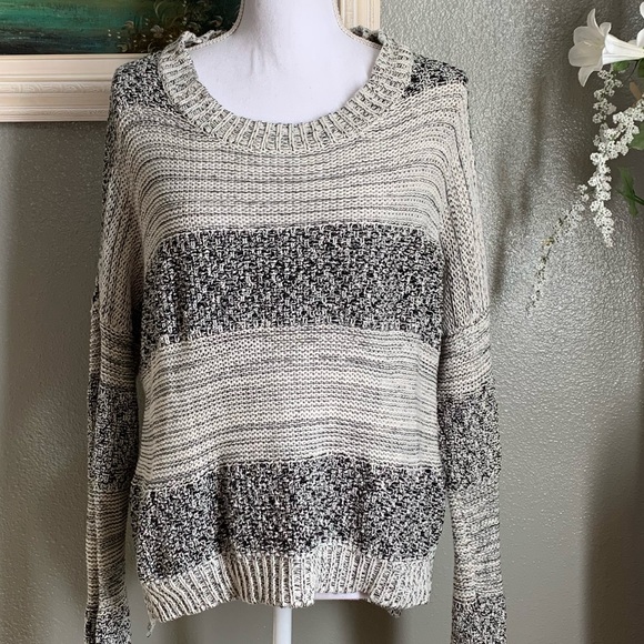 B.P. Collection Sweater Size Large - Picture 16 of 17